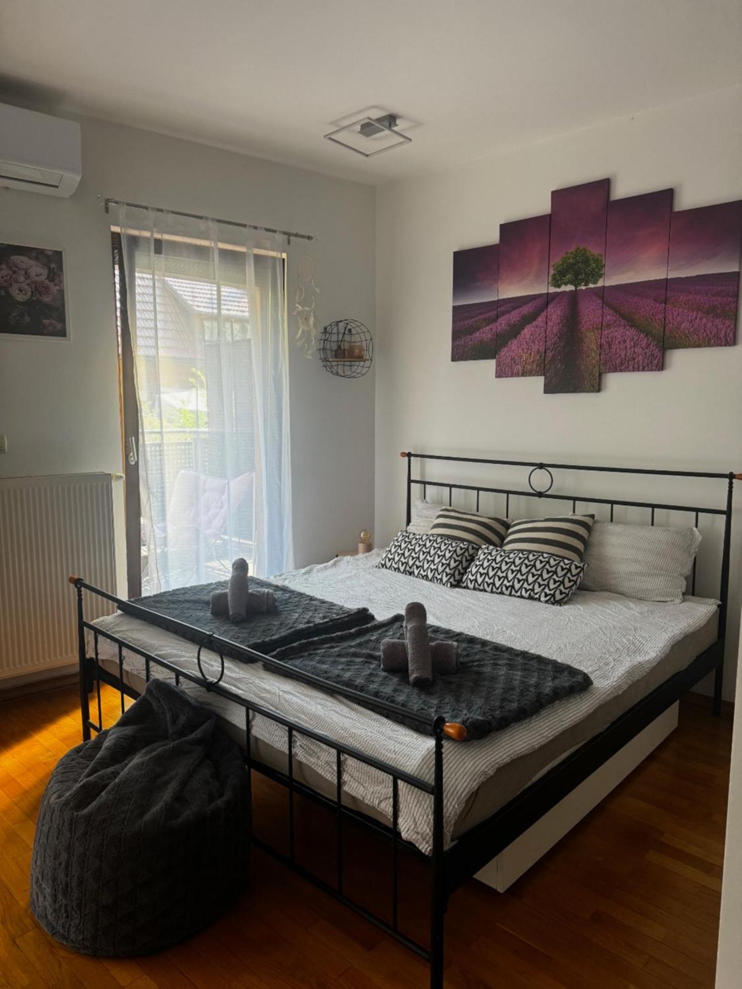 Studio Apartment Old Town Castle Самобор Экстерьер фото